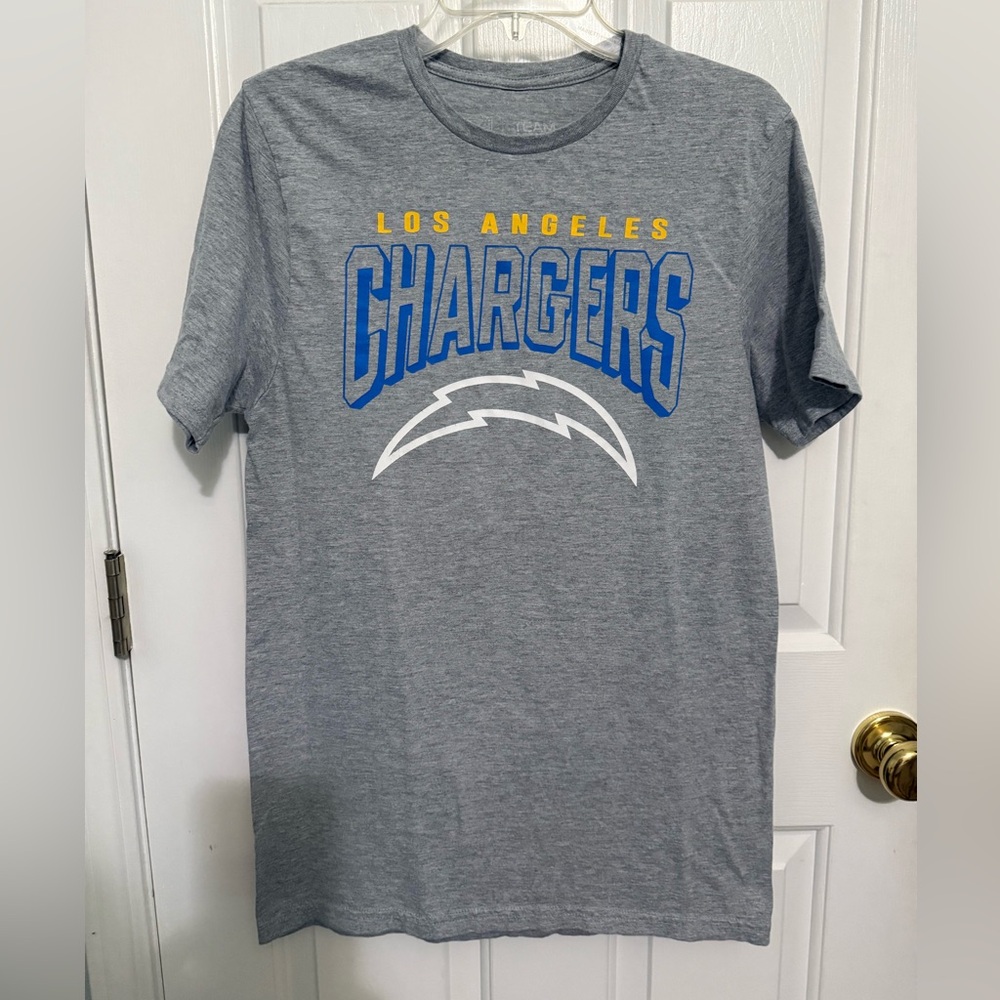Team Apparel Los Angeles Chargers Tee *NEW WITHOUT TAGS*